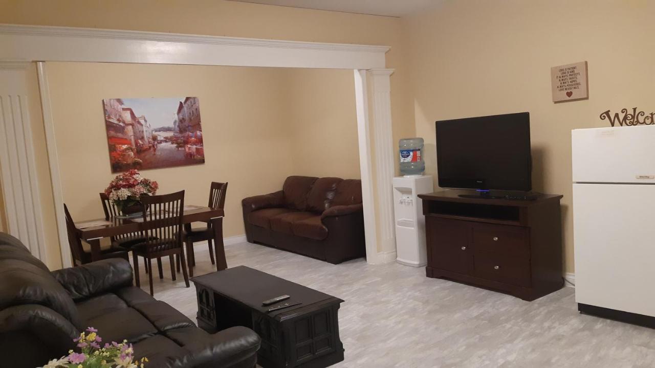 Lakeview House With 4 Rooms Kelowna Near Downtown & Knox Moutain מראה חיצוני תמונה