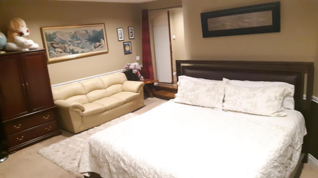 Lakeview House With 4 Rooms Kelowna Near Downtown & Knox Moutain מראה חיצוני תמונה