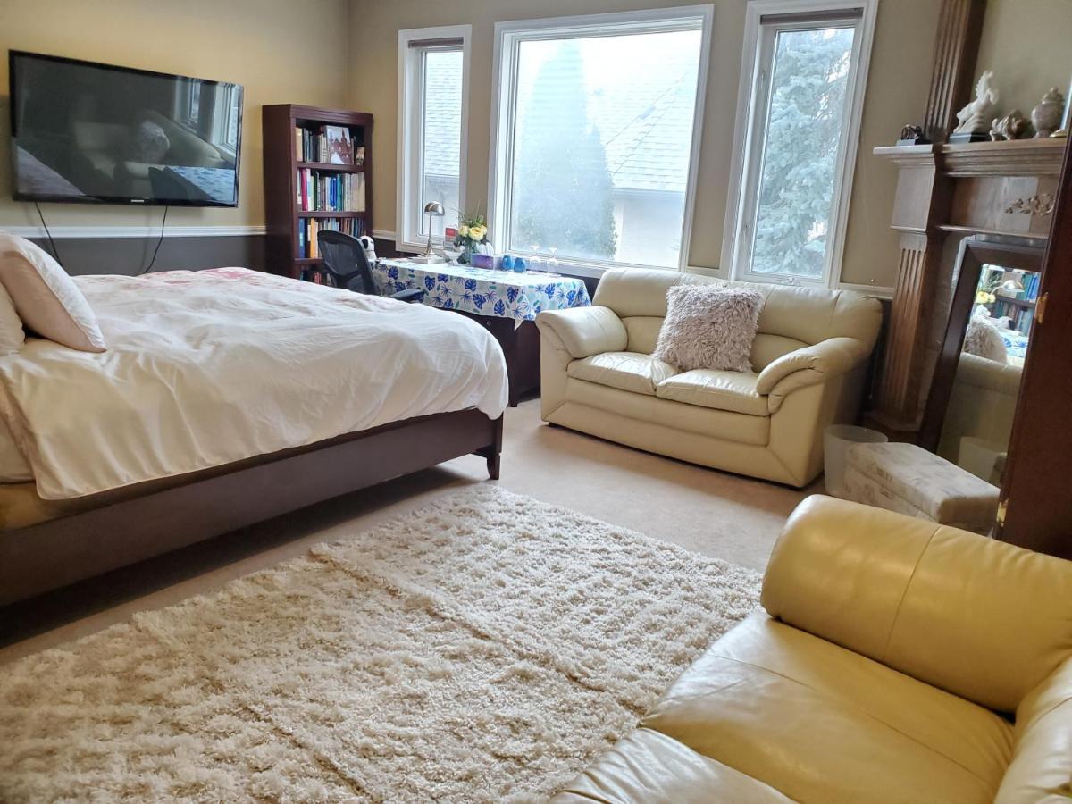 Lakeview House With 4 Rooms Kelowna Near Downtown & Knox Moutain מראה חיצוני תמונה